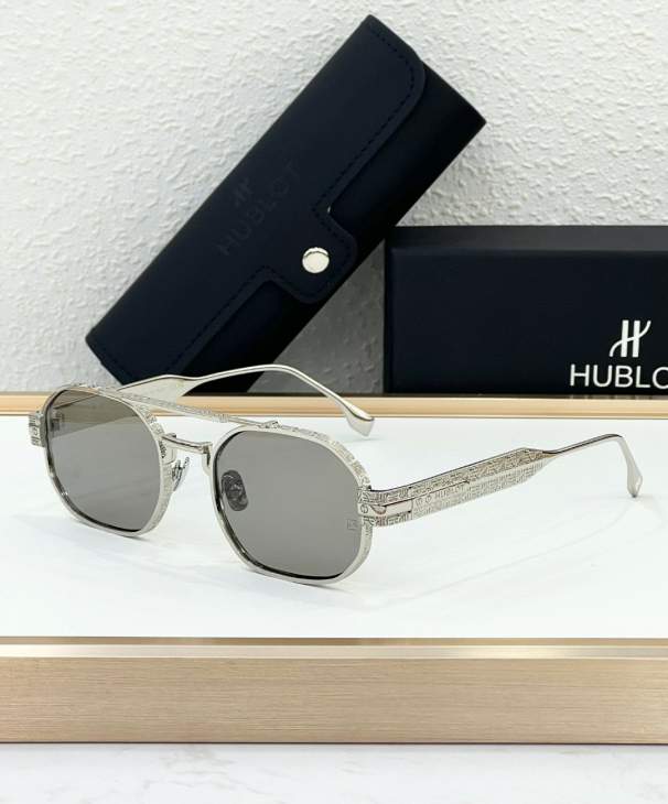 Picture of Hublot Sunglasses _SKUfw68373287fw